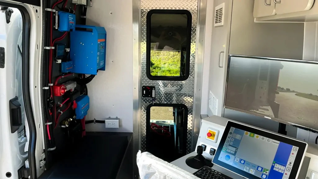 RauschUSA-SolarVan-4